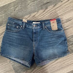 Levi's NWT A-line‎ Classic Blue Jean Shorts for Women size 33